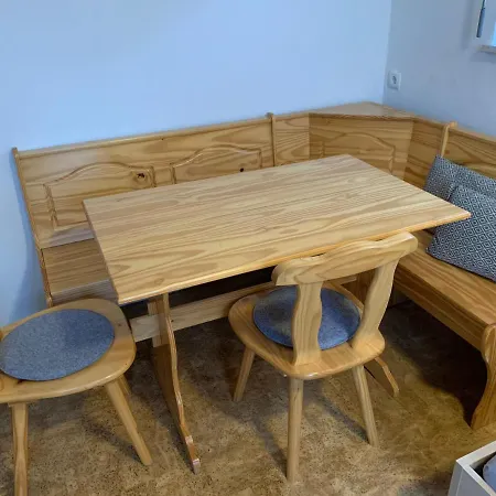 Drei Lander Zentrale Gæstehus *